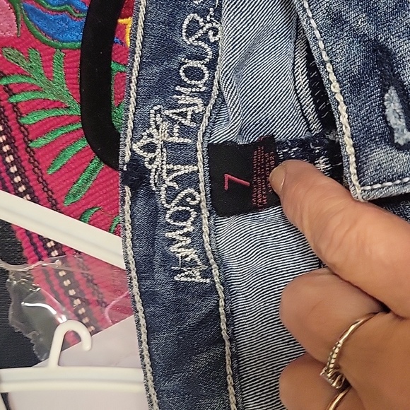 Almost famous blinged out jeans - Picture 5 of 5